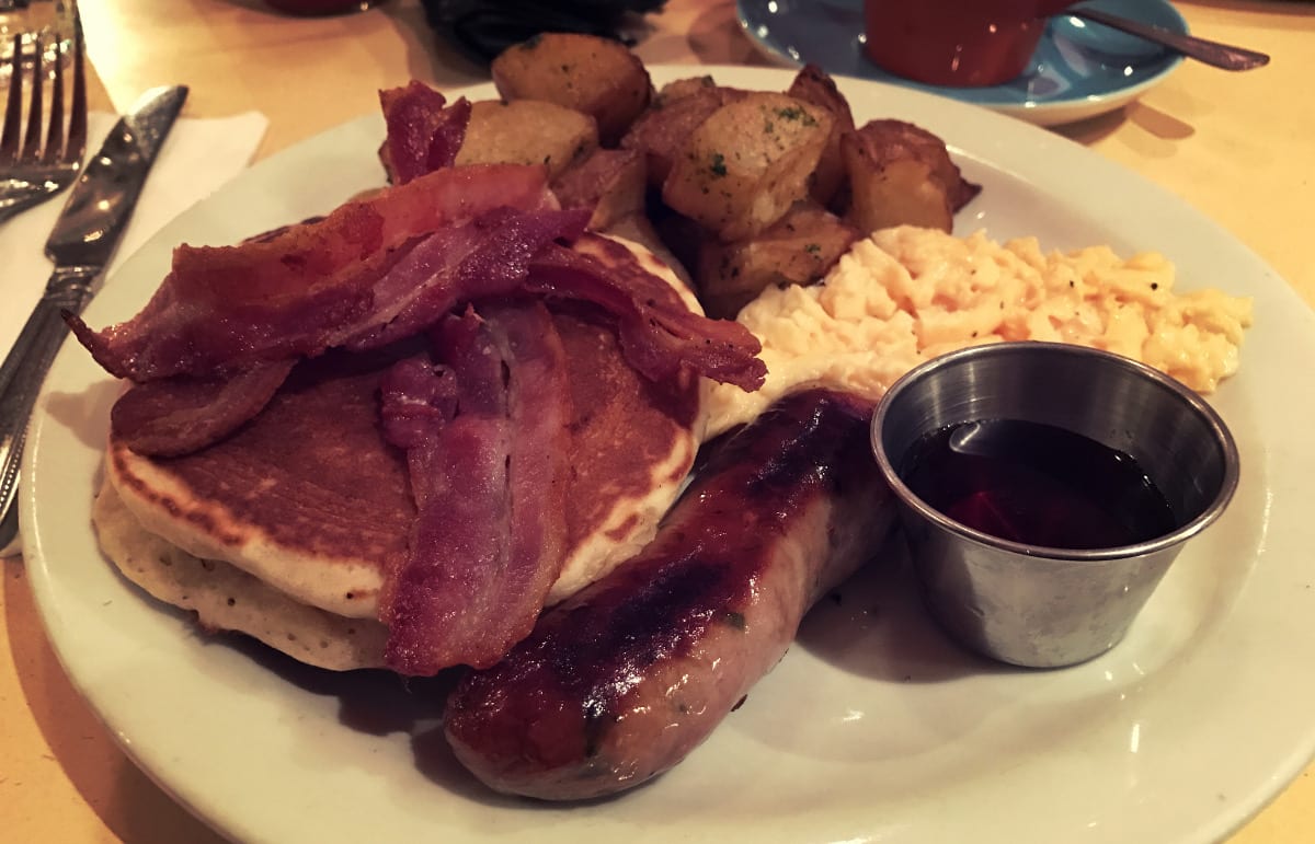 Leckeres American Breakfast im Breakfast Club